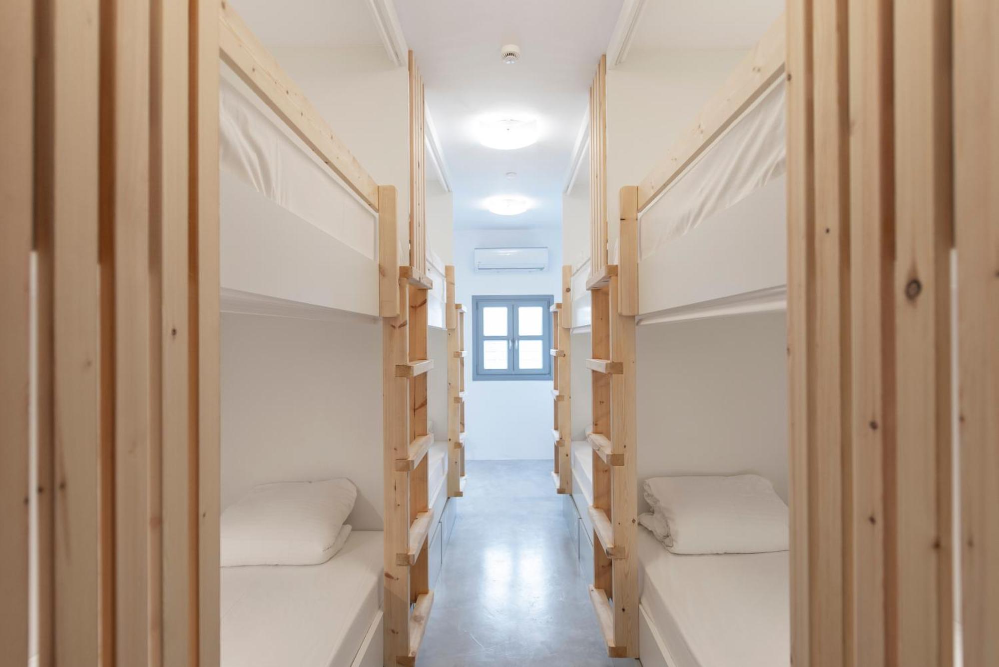 Bedspot Hostel Fira  Exteriér fotografie