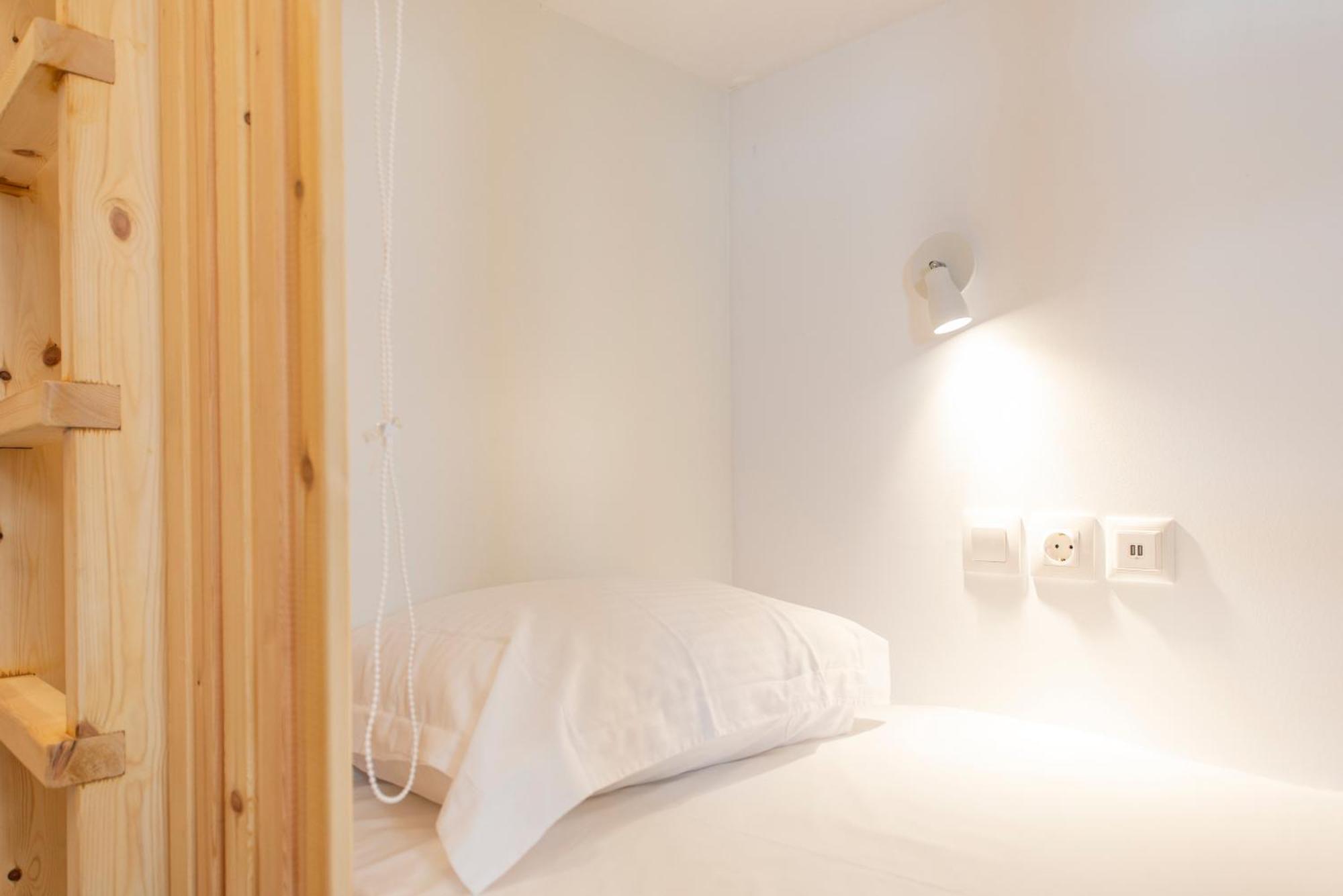 Bedspot Hostel Fira  Exteriér fotografie